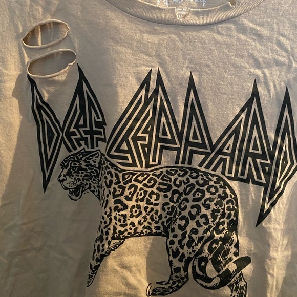 Def Leppard Crop Tee ⚡️ - Picture 3 of 4